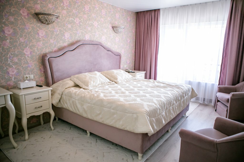 Гостиница Земляничные Холмы Южно-Сахалинск-111