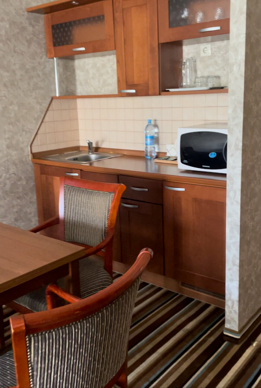 Гостиница Земляничные Холмы Южно-Сахалинск-178