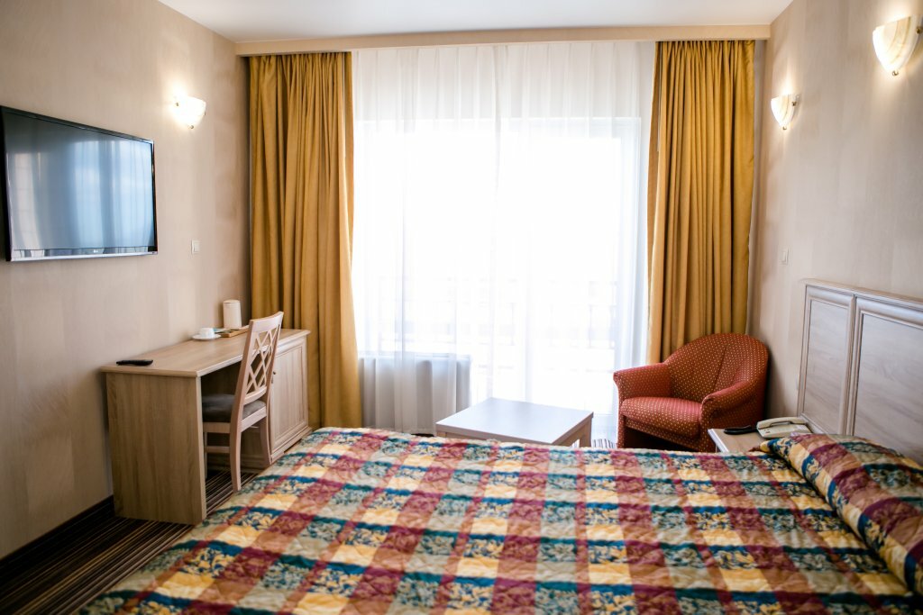 Гостиница Земляничные Холмы Южно-Сахалинск-131