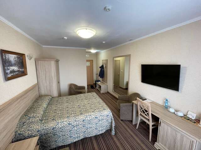 Гостиница Земляничные Холмы Южно-Сахалинск-196