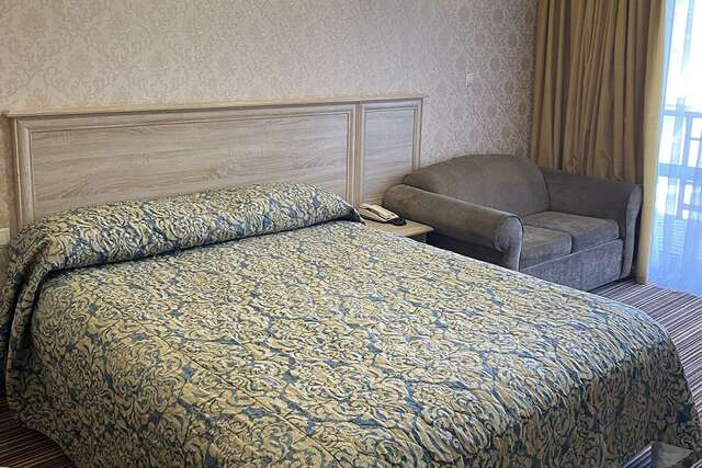 Гостиница Земляничные Холмы Южно-Сахалинск-76