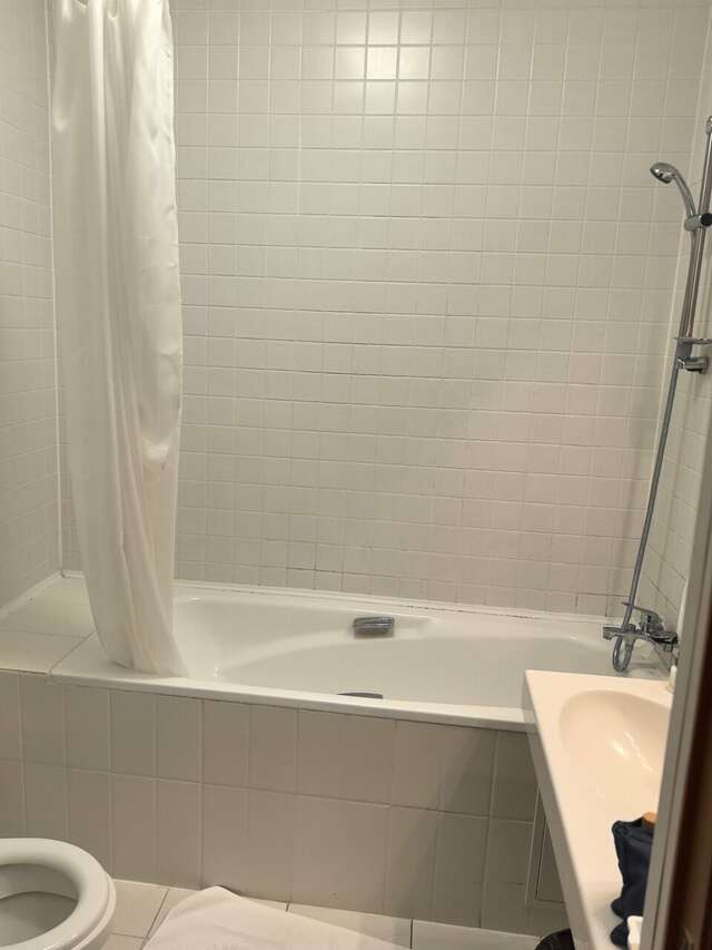 Гостиница Земляничные Холмы Южно-Сахалинск-195