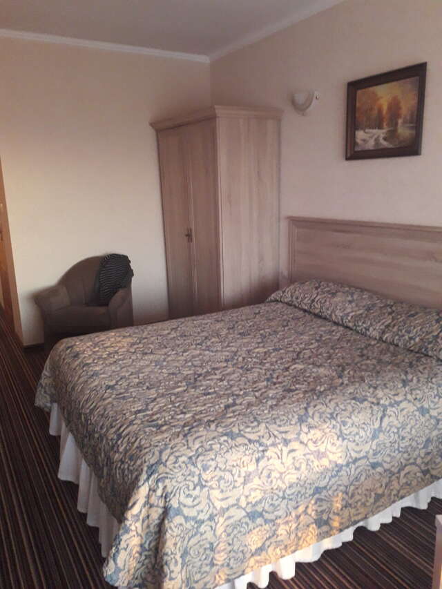 Гостиница Земляничные Холмы Южно-Сахалинск-205